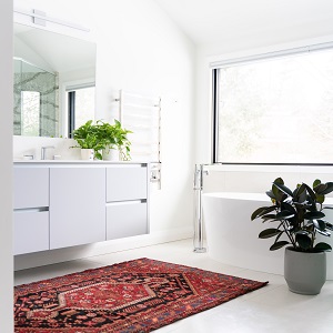 Цветная и яркая ванная комната: как преобразить санузел - фото 1